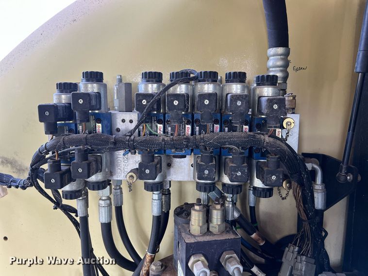 image for item NA9145 2007 JLG 400S  boom lift