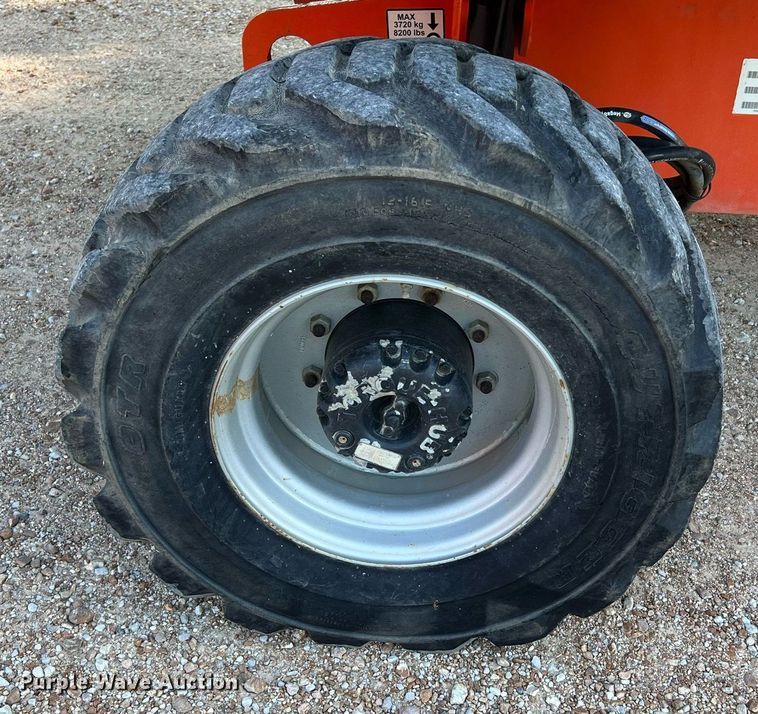 image for item NA9145 2007 JLG 400S  boom lift