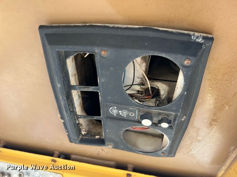 image for item NA9155 1989 Caterpillar 963 LGP  track loader