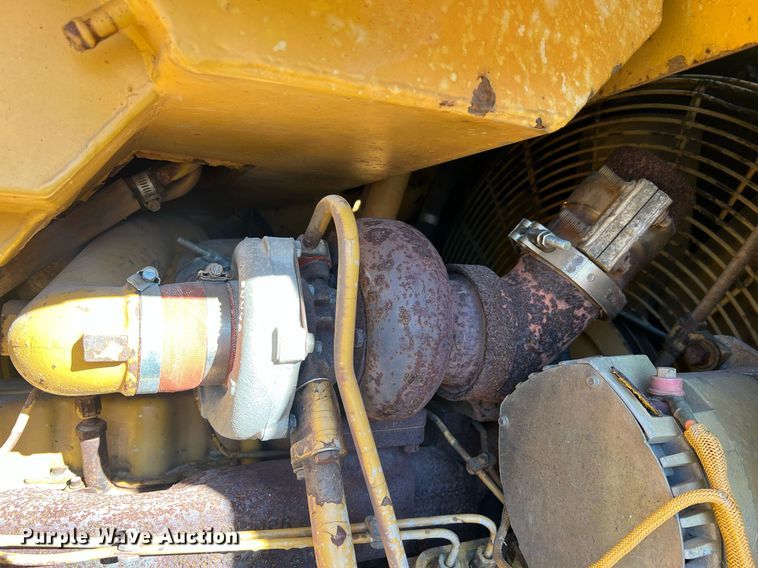 image for item NA9155 1989 Caterpillar 963 LGP  track loader