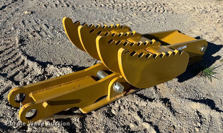 image for item NA9157 Landhero 330D  thumb