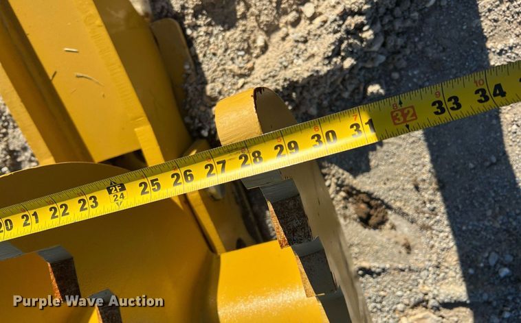 image for item NA9157 Landhero 330D  thumb