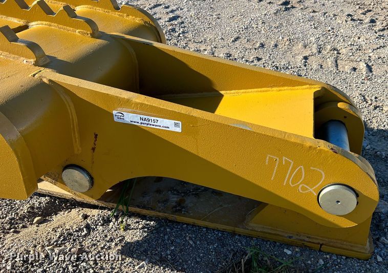 image for item NA9157 Landhero 330D  thumb