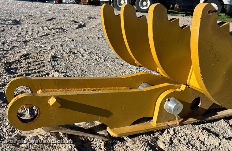 image for item NA9157 Landhero 330D  thumb