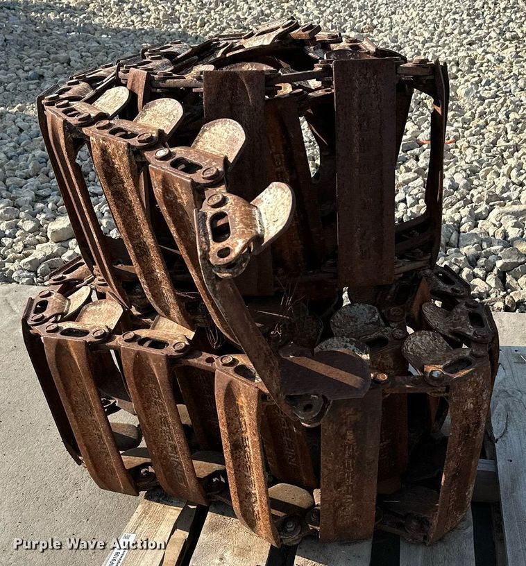 image for item NF9108 (2) Loegering 15"W over the tire steel tracks