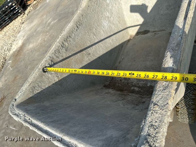 image for item NF9112 Multiquip WBH-16FSB  concrete buggy