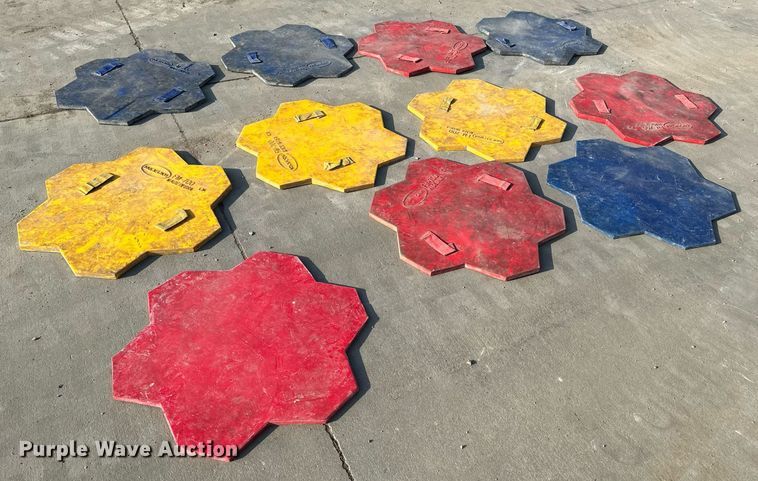 image for item NF9117 (11) Brickform FM-700 concrete stamps