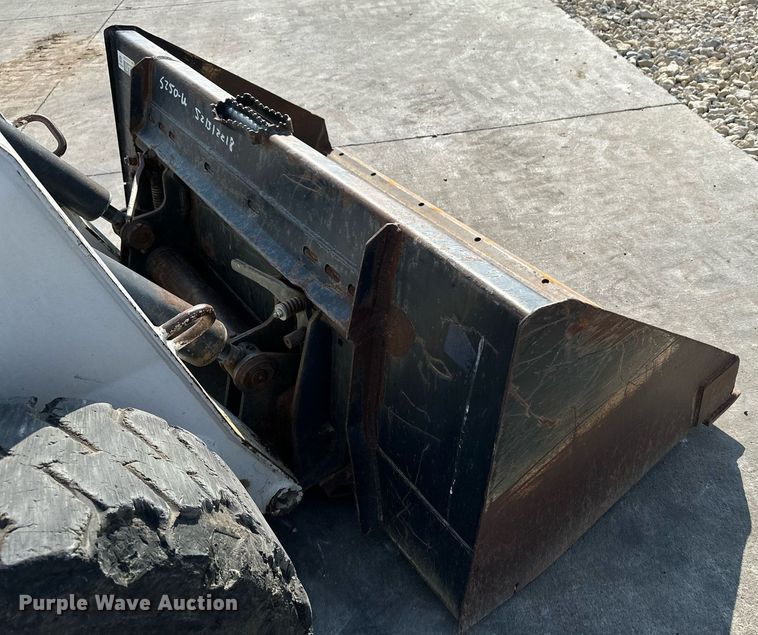 image for item NF9119 2002 Bobcat S250  skid steer loader