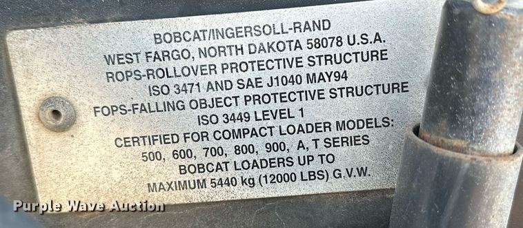 image for item NF9119 2002 Bobcat S250  skid steer loader