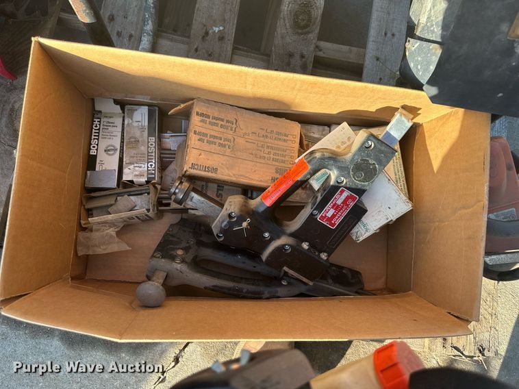 image for item NL9024 Lawn and garden equipment