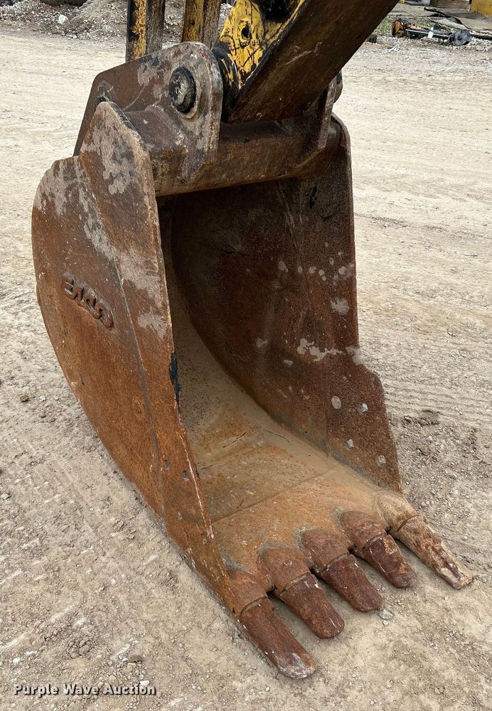 image for item NL9489 2011 Komatsu PC138USLC-8  excavator