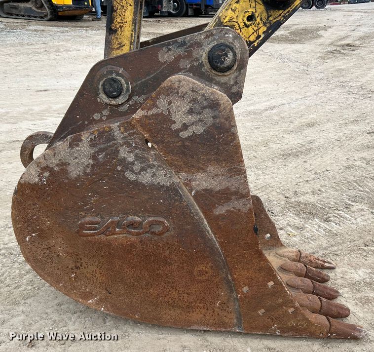 image for item NL9489 2011 Komatsu PC138USLC-8  excavator