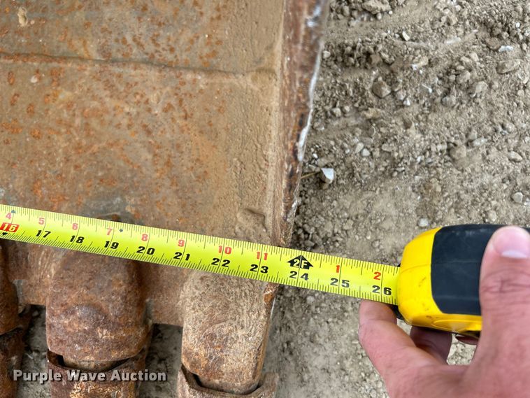 image for item NL9489 2011 Komatsu PC138USLC-8  excavator