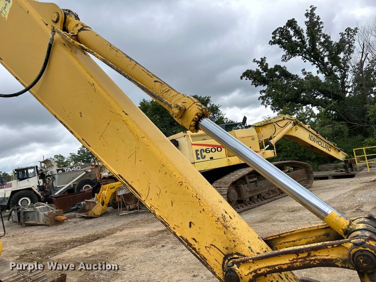 image for item NL9489 2011 Komatsu PC138USLC-8  excavator