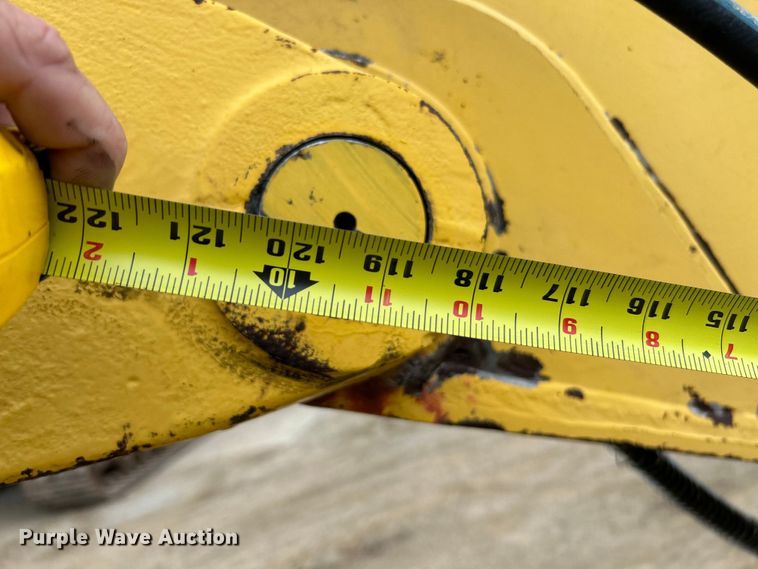 image for item NL9489 2011 Komatsu PC138USLC-8  excavator