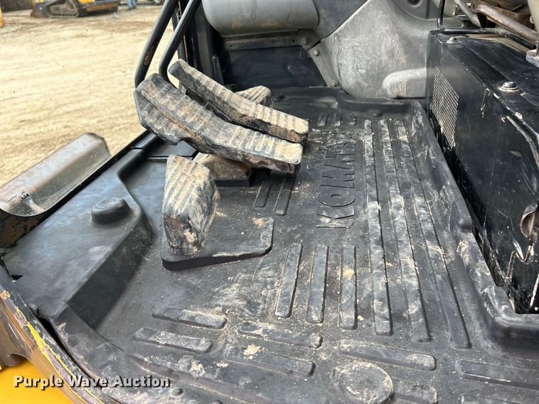 image for item NL9489 2011 Komatsu PC138USLC-8  excavator