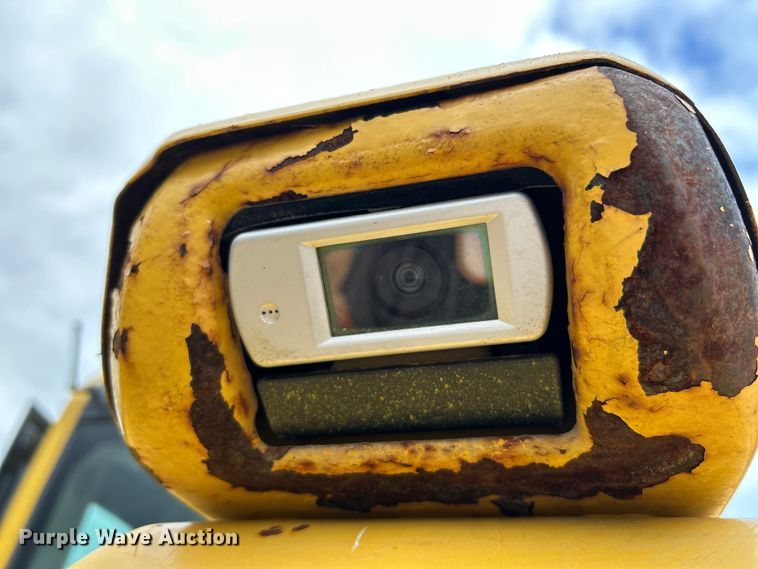 image for item NL9489 2011 Komatsu PC138USLC-8  excavator