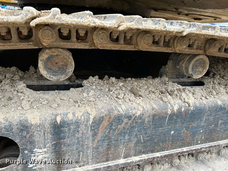 image for item NL9489 2011 Komatsu PC138USLC-8  excavator