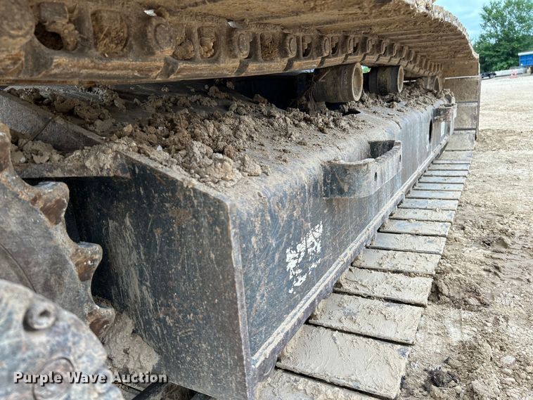 image for item NL9489 2011 Komatsu PC138USLC-8  excavator