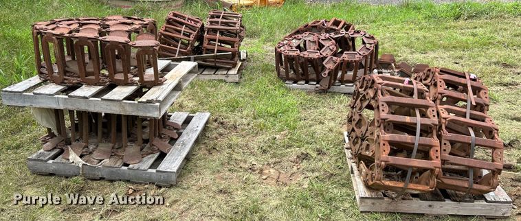 image for item NL9505 (8) over the tire steel tracks