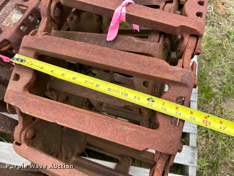 image for item NL9505 (8) over the tire steel tracks