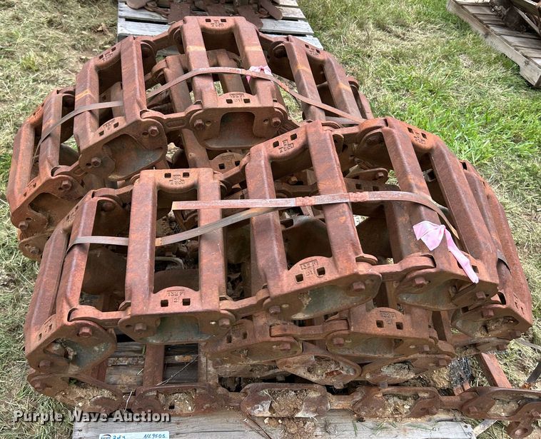 image for item NL9505 (8) over the tire steel tracks