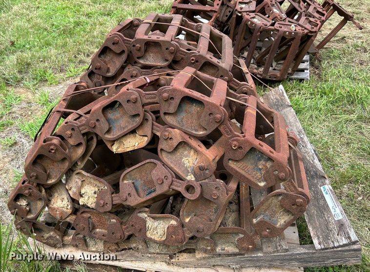 image for item NL9505 (8) over the tire steel tracks