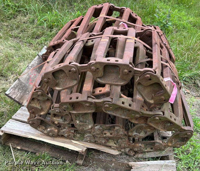 image for item NL9505 (8) over the tire steel tracks