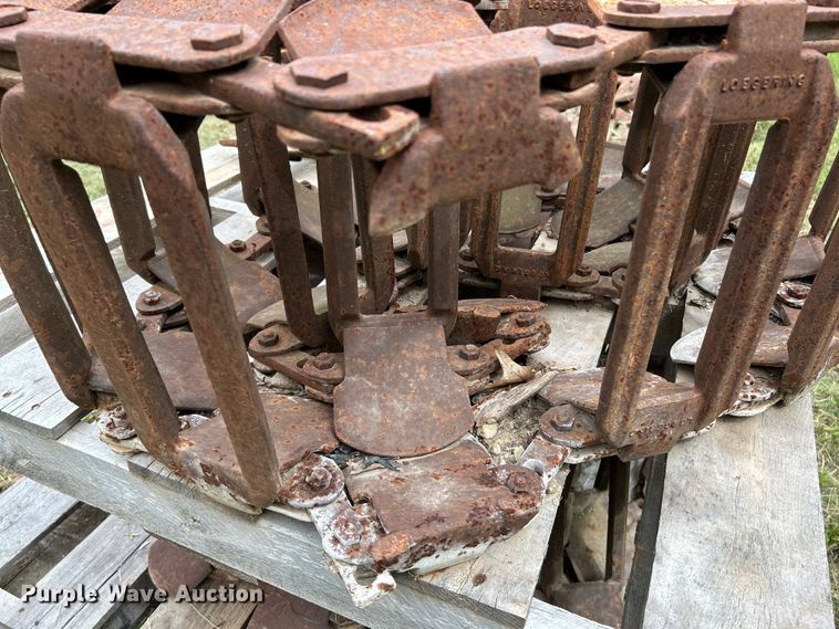 image for item NL9505 (8) over the tire steel tracks