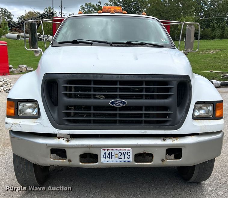 image for item NL9506 2000 Ford F650 XL Super Duty  dump truck