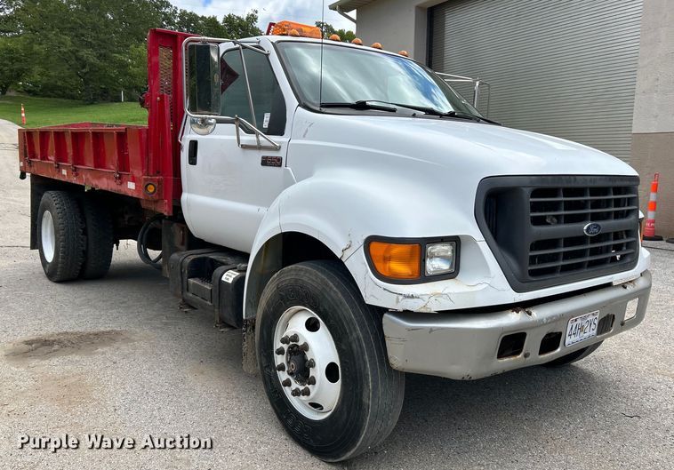 image for item NL9506 2000 Ford F650 XL Super Duty  dump truck