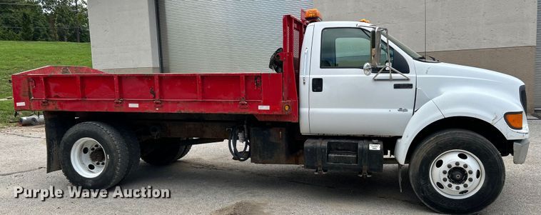 image for item NL9506 2000 Ford F650 XL Super Duty  dump truck