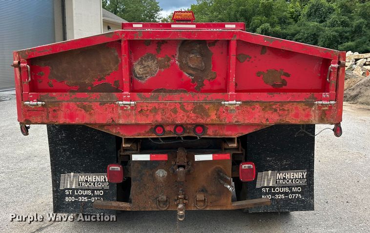 image for item NL9506 2000 Ford F650 XL Super Duty  dump truck