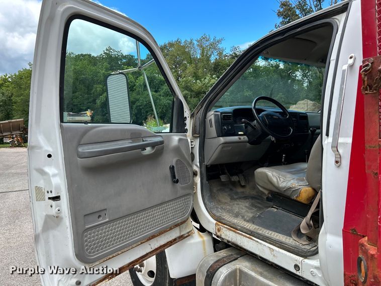 image for item NL9506 2000 Ford F650 XL Super Duty  dump truck