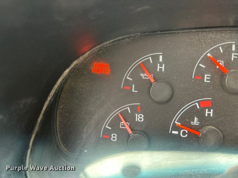 image for item NL9506 2000 Ford F650 XL Super Duty  dump truck