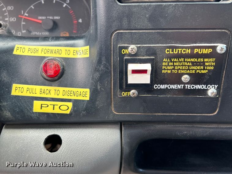 image for item NL9506 2000 Ford F650 XL Super Duty  dump truck