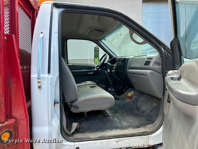 image for item NL9506 2000 Ford F650 XL Super Duty  dump truck