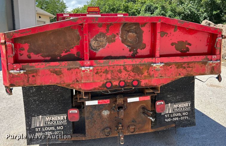 image for item NL9506 2000 Ford F650 XL Super Duty  dump truck