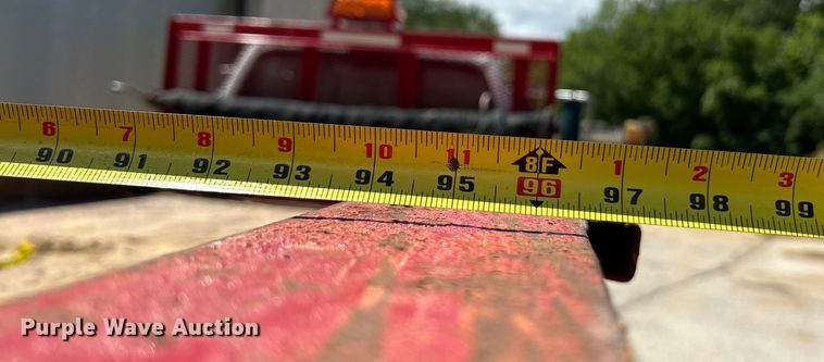 image for item NL9506 2000 Ford F650 XL Super Duty  dump truck