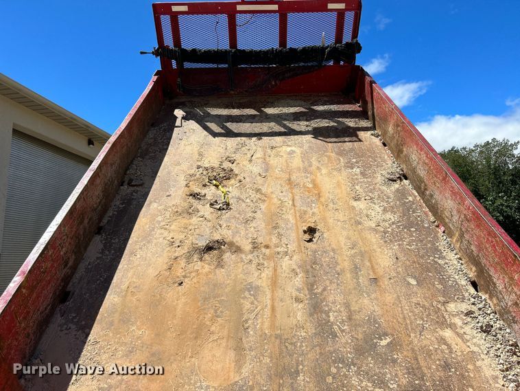 image for item NL9506 2000 Ford F650 XL Super Duty  dump truck