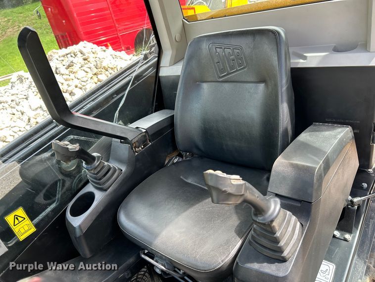 image for item NL9508 2018 JCB 3TS-8T  tracked skid steer loader