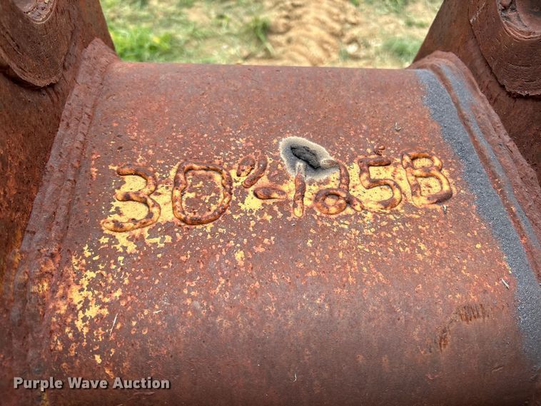 image for item NL9511 30"W excavator bucket