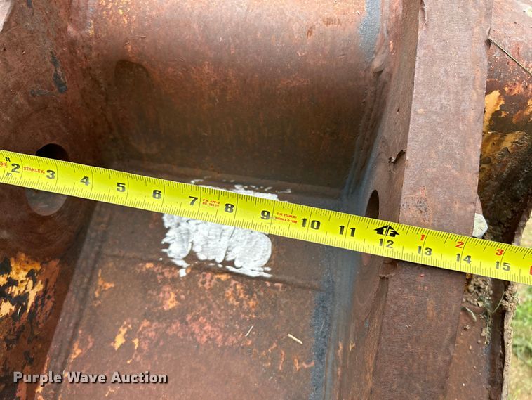 image for item NL9511 30"W excavator bucket