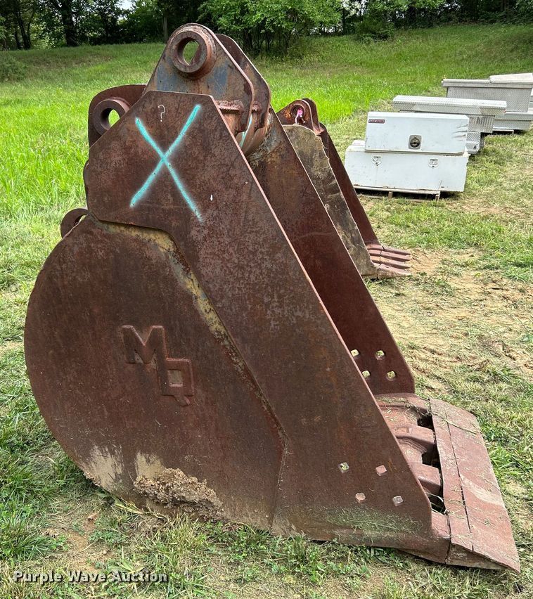 image for item NL9512 MQ  40"W excavator bucket