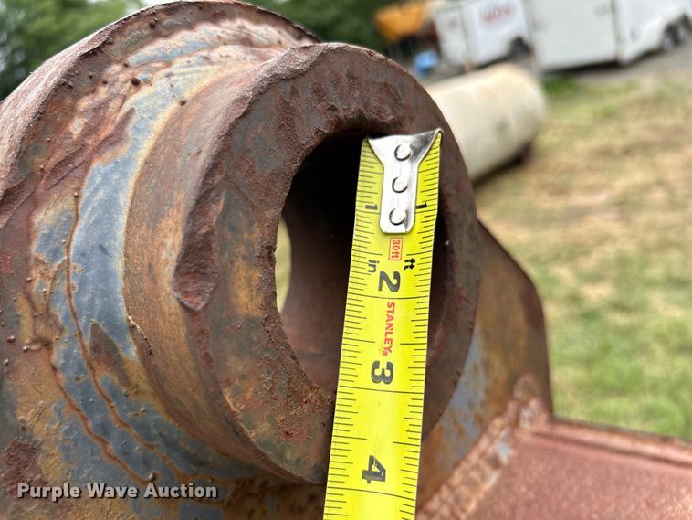 image for item NL9512 MQ  40"W excavator bucket