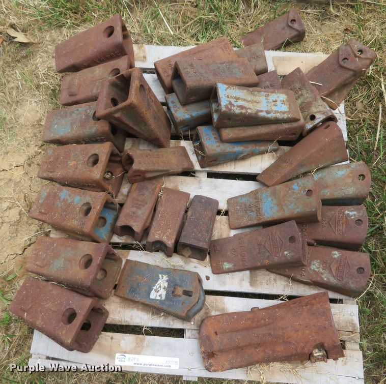 image for item NL9513 (6) pallets of excavator bucket teeth