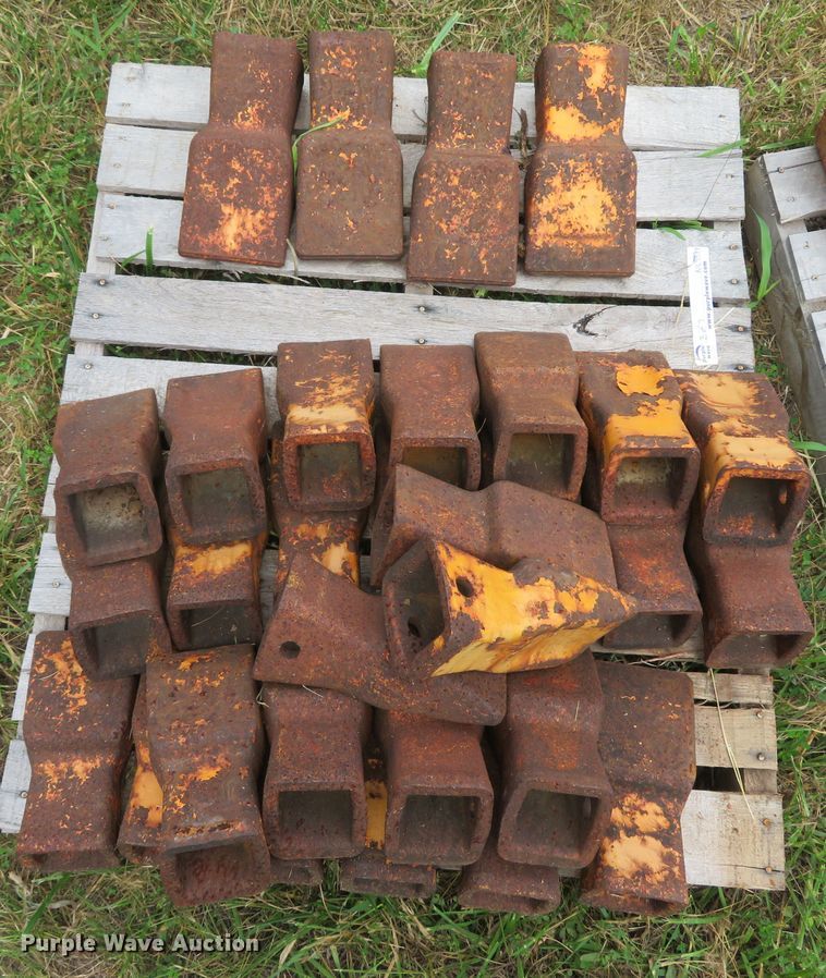 image for item NL9514 (7) pallets of excavator bucket teeth