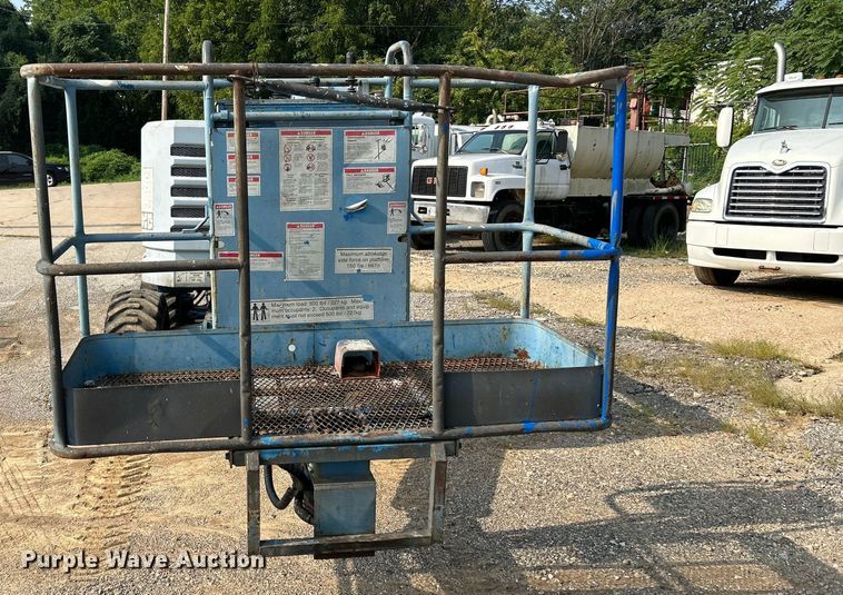 image for item NL9553 1993 Genie Z-45/22  boom lift