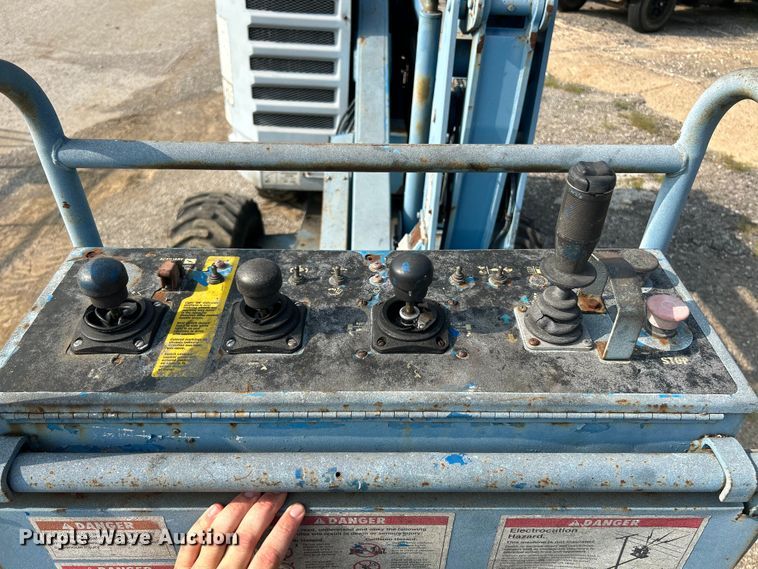 image for item NL9553 1993 Genie Z-45/22  boom lift