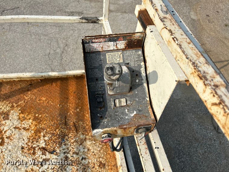 image for item NL9554 1991 Economy SPL3284-4  scissor lift